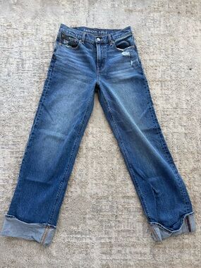 American Eagle Outfitters Women's Blue Straight-Leg Jeans.  Stove Pipe.